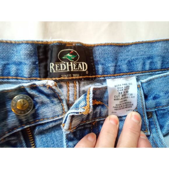 BassPro Men Jeans THRASHED Faded ripped size 32x32 Easy fit VTG - Picture 2 of 5